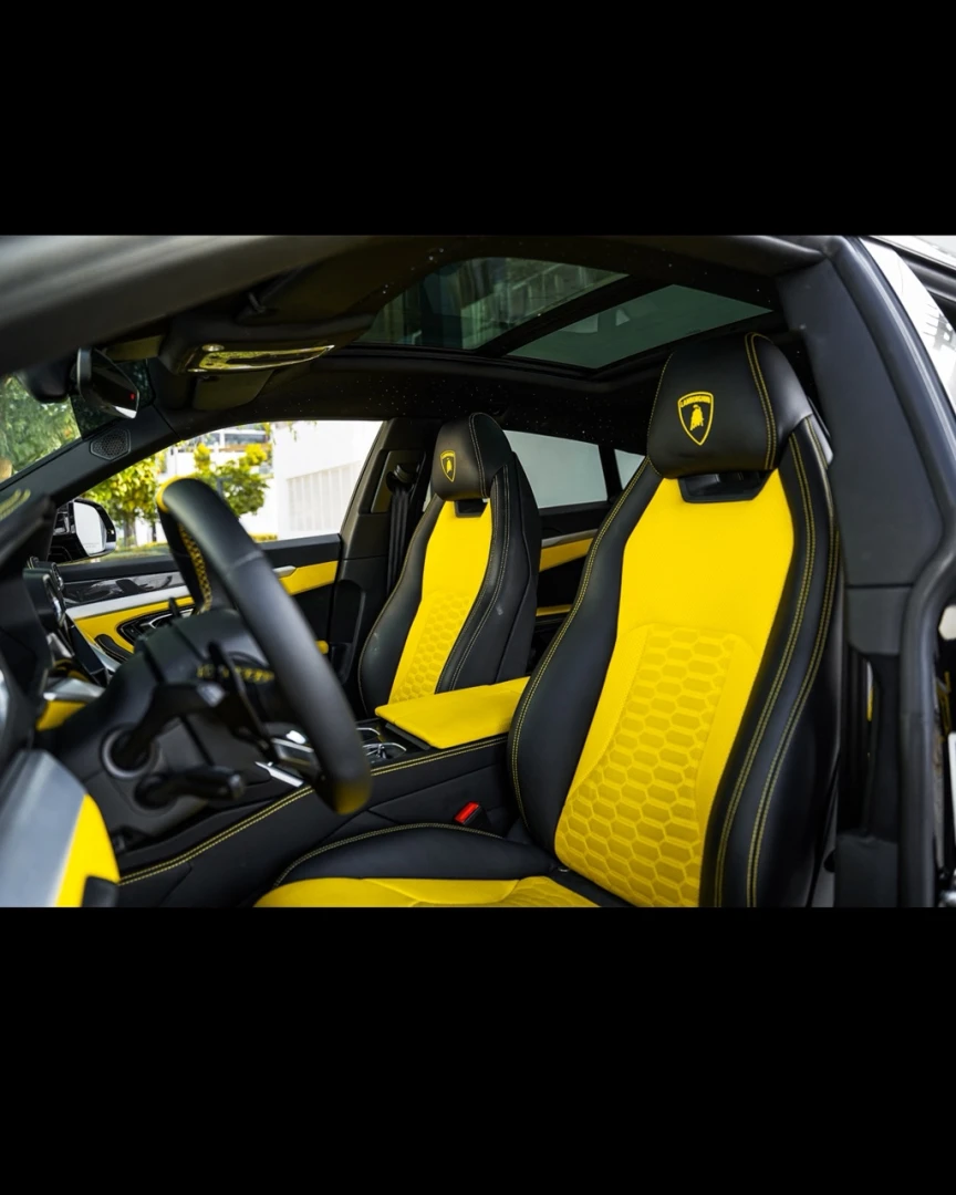 Lamborghini 2021 - Sports Car thumbnail NaN