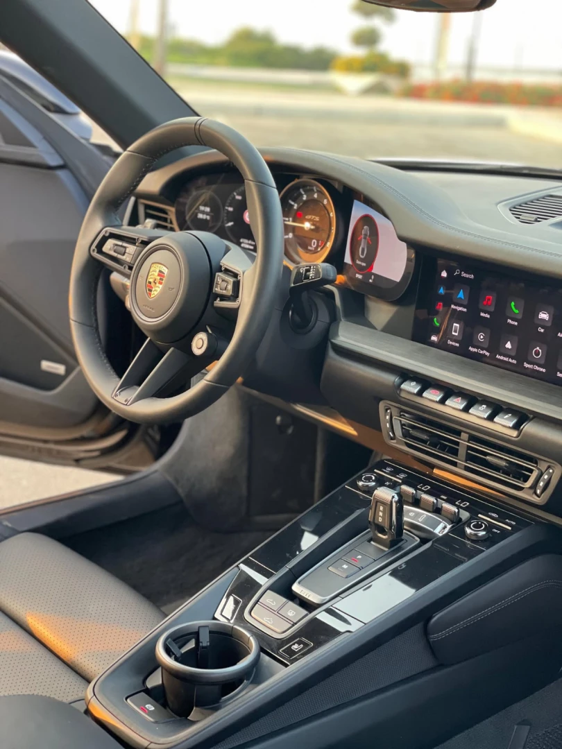 Porsche 2024 - Luxury Car thumbnail NaN