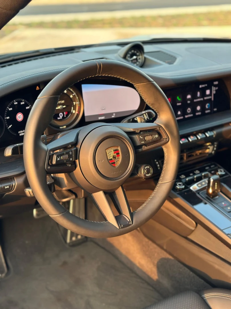 Porsche 2024 - Luxury Car thumbnail NaN