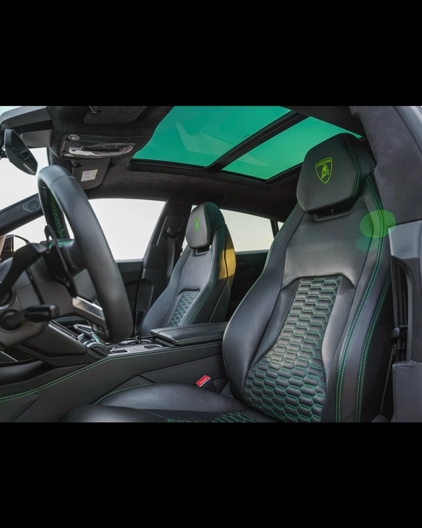 Lamborghini 2022 - SUV thumbnail NaN