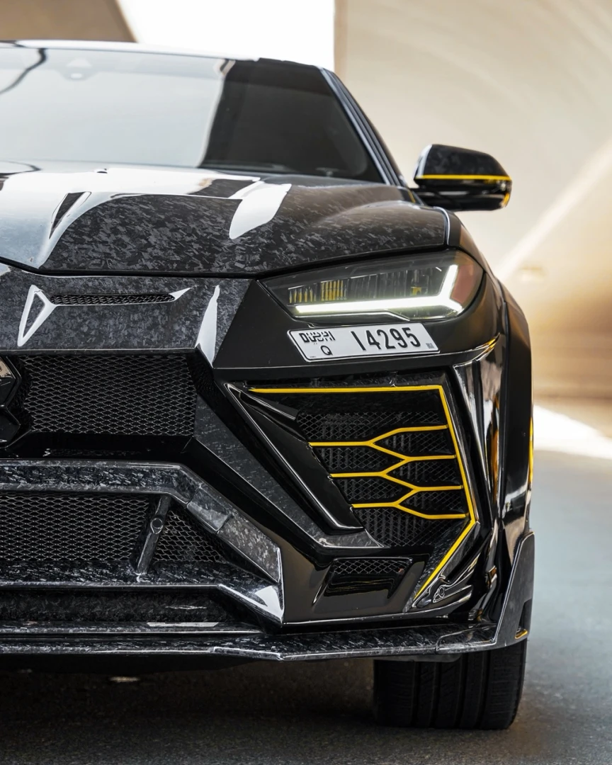 Lamborghini 2021 - Sports Car thumbnail NaN