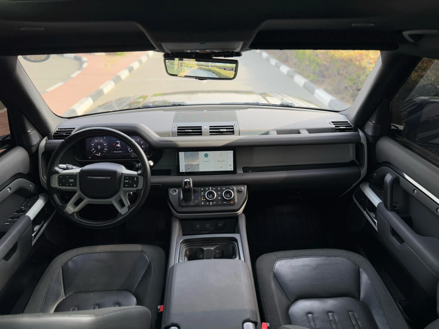 Range Rover Land 2021 - Luxury Car thumbnail NaN