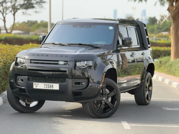 Rent Land Rover Defender V6 2021 - undefined