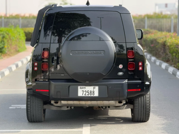 Rent Land Rover Defender V6 2021 - undefined